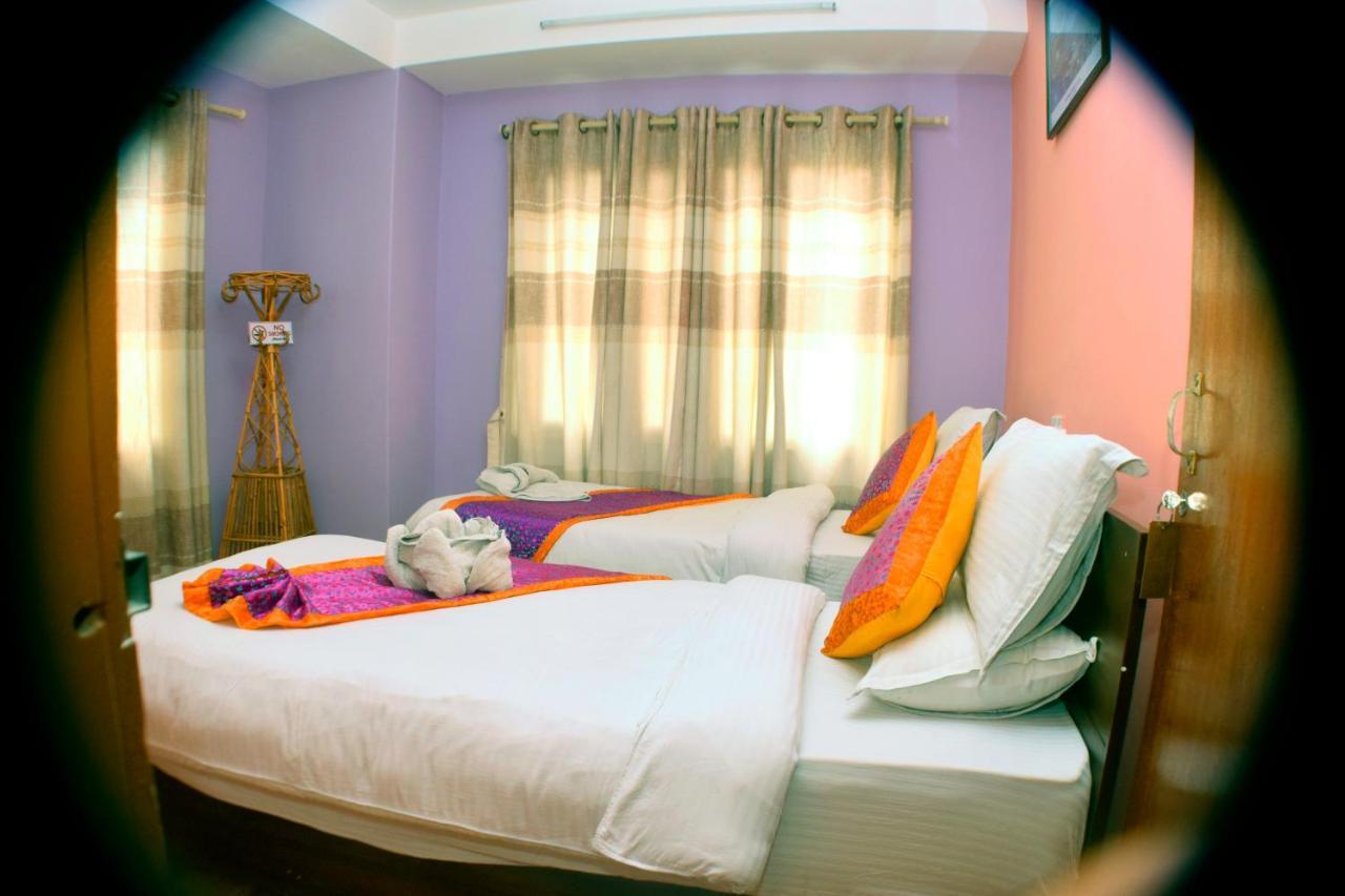Hotel Rising Home Kathmandu Exterior foto